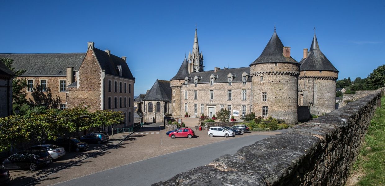Château de Sillé-le-Guillaume ©Inventaire des Pays de la Loire/P.B. Fourny